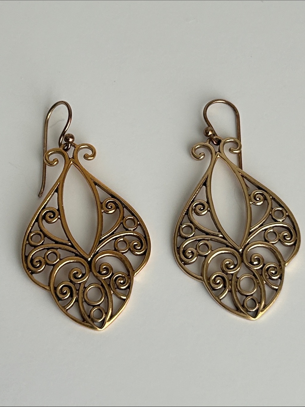Barse Thailand teardrop Earring Bronze tone